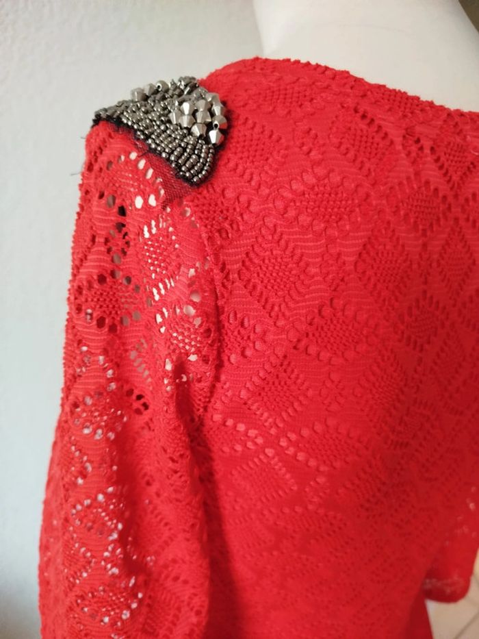 Robe rouge uni courte dentelle sexy strass sur les épaules manches 3/4 - photo numéro 5