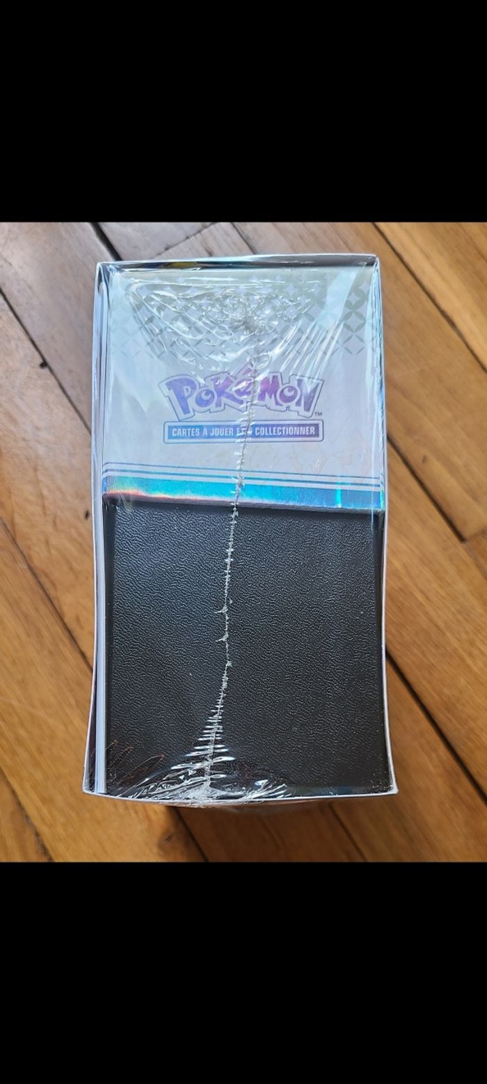 ETB - Coffret Dresseur d'Élite Évolution Prismatique EV8.5- scellé - photo numéro 2