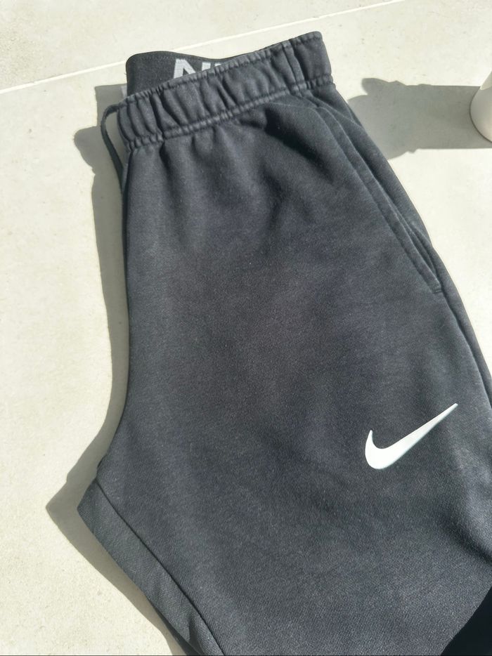 Jogging Nike Noir Taille S🖤 - photo numéro 4