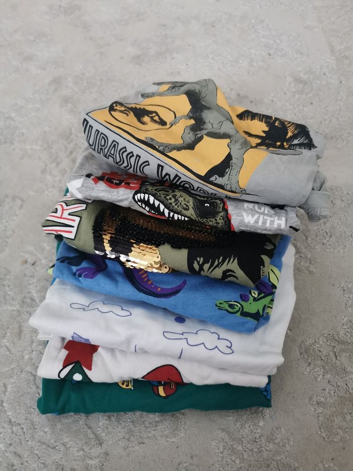 Lot vêtement 3-4 ans dinosaure