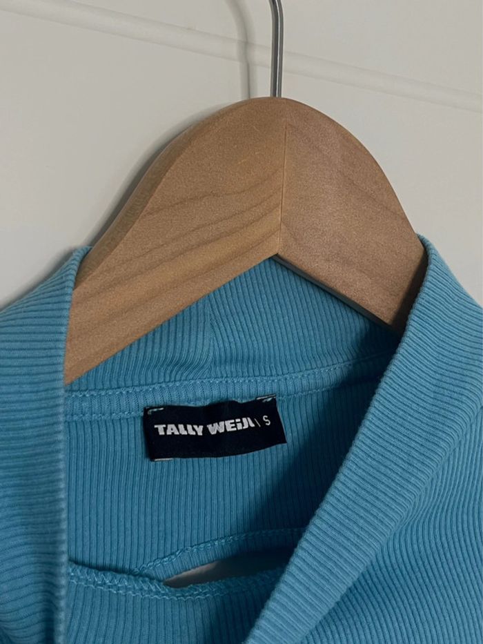 T-shirt bleu - photo numéro 4