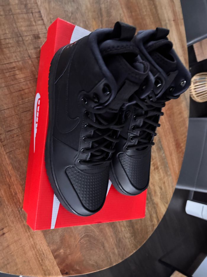 Baskets Nike P.40,5 Neuves unisex - photo numéro 6