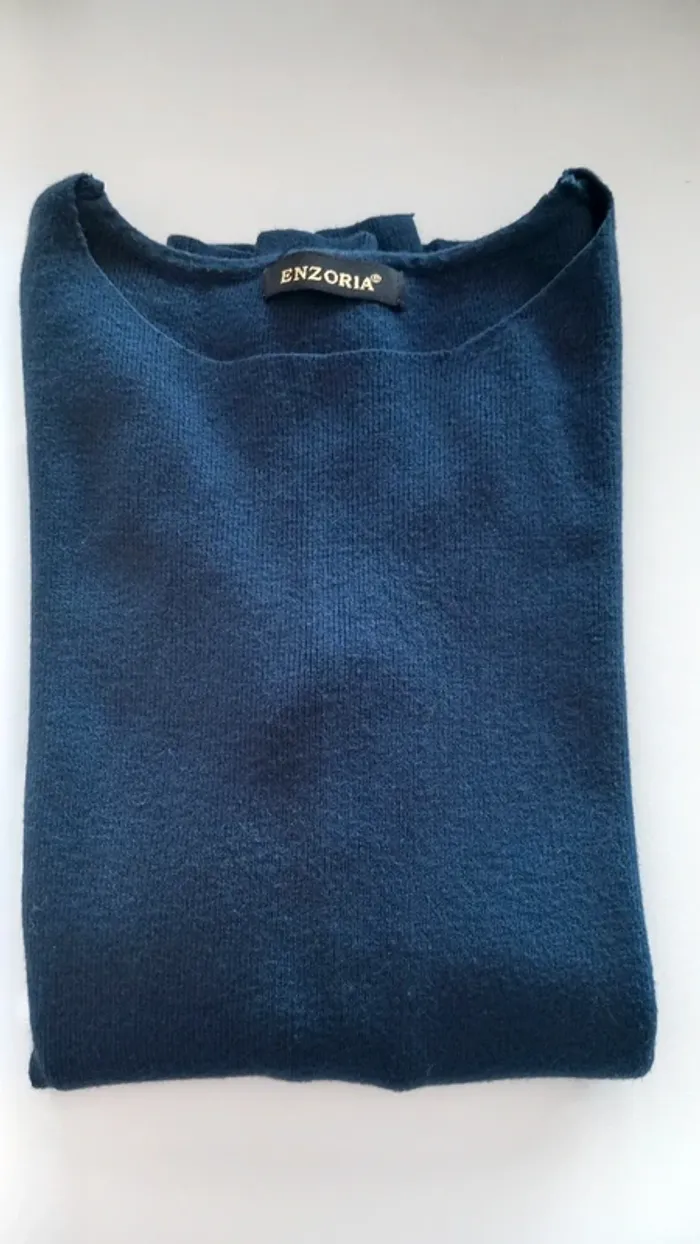 Joli pull Enzoria