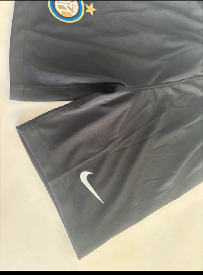 short officiel de l’Inter Milan pour enfant, taille M modèle Nike de la saison 2024-2025. - photo numéro 7