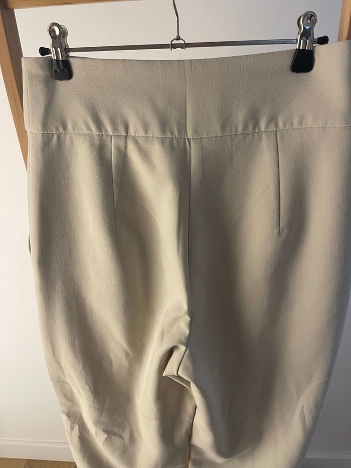 Pantalon tailleur beige - photo numéro 3