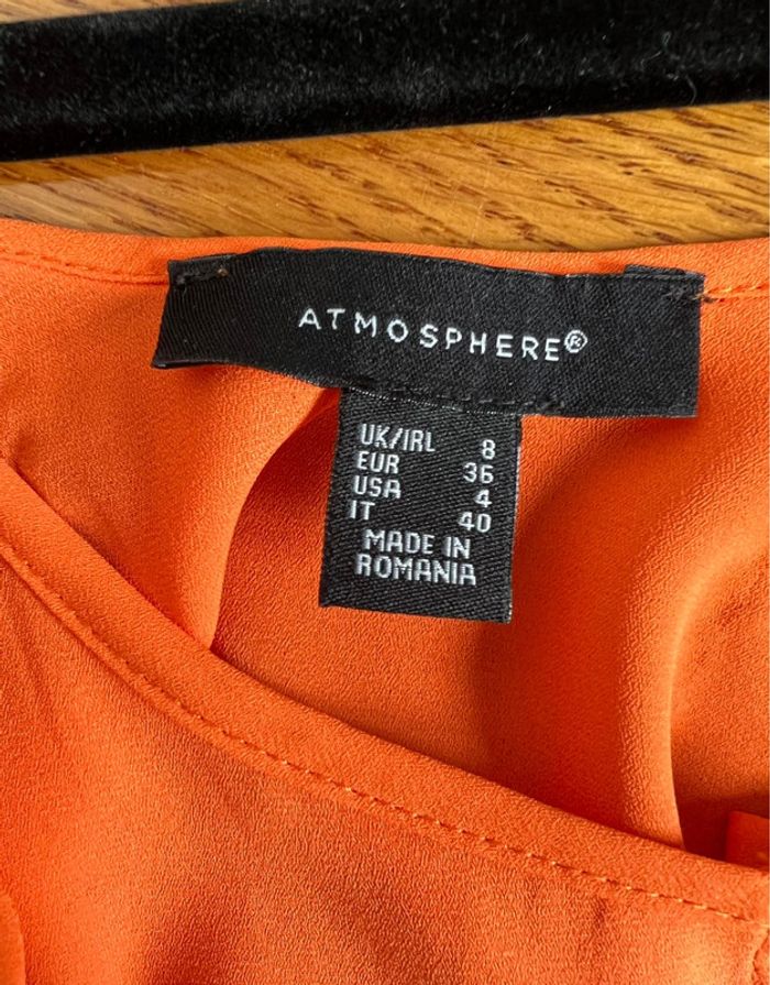 🧡 T-shirt orange à volants et boutons dorés – Taille S - photo numéro 5