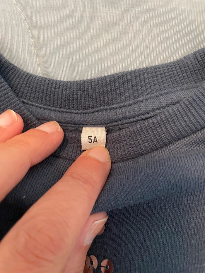 Sweat bleu marine 5ans - photo numéro 2