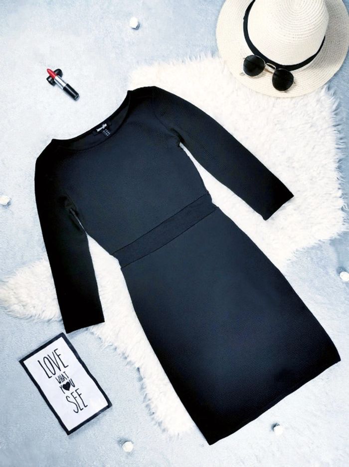 Robe moulante noire à manches longues ajourée à la taille- T.XS ou T.34 🖤