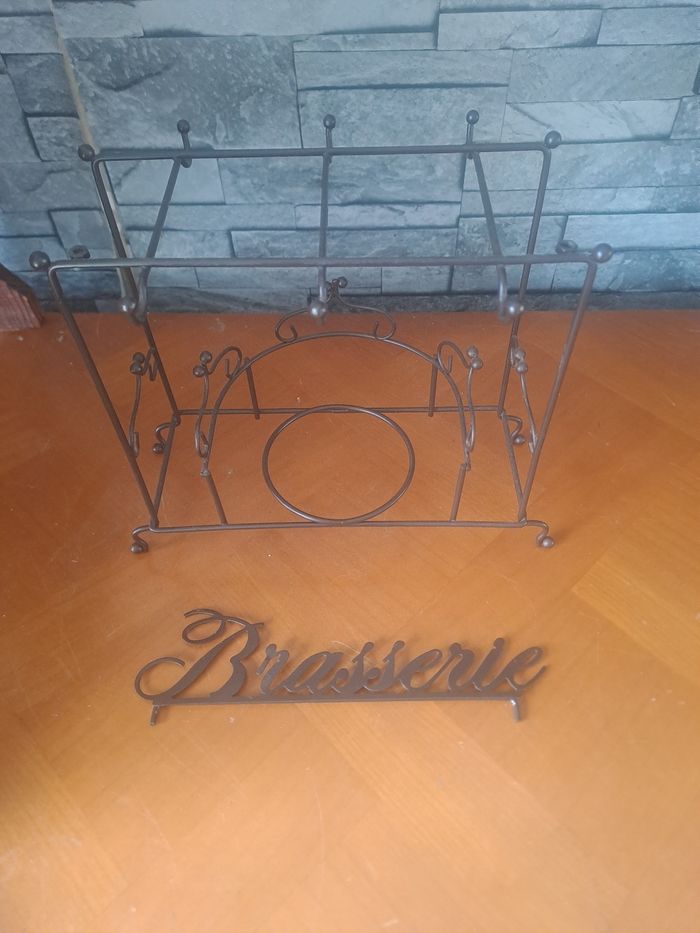 Support à tasses "Brasserie" en fer forgé léger - photo numéro 5