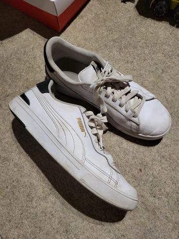 Baskets garçon puma blanches et noires p.40