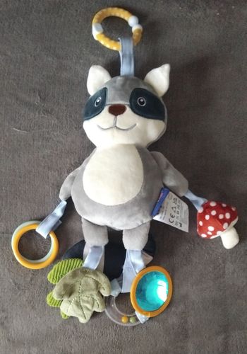 Doudou peluche raton laveur  d activités lupilu