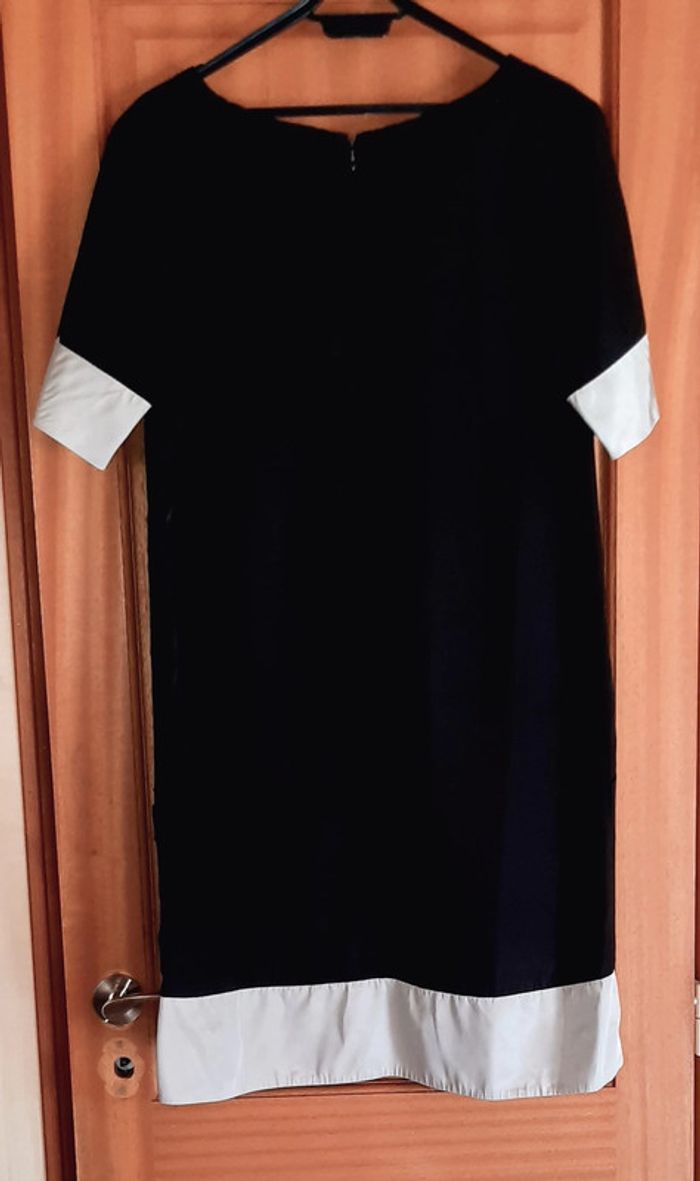 Robe noire et grise 44 - photo numéro 2
