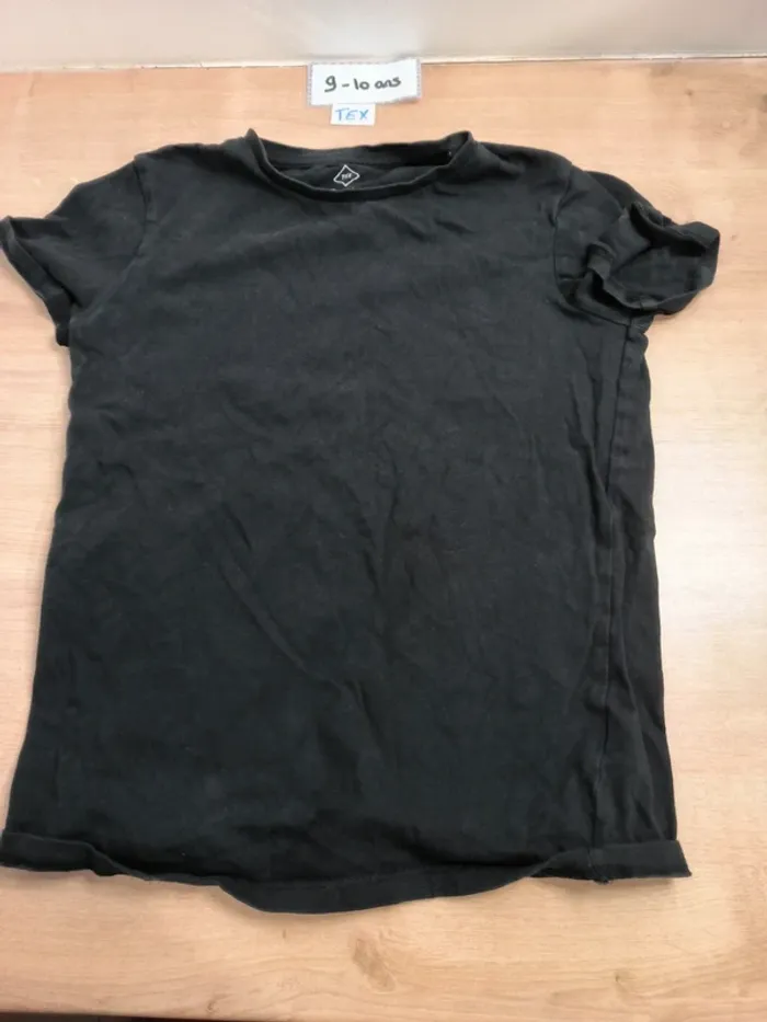 Lot t-shirts manches courtes 7 pièces  9-10 ans - photo numéro 3