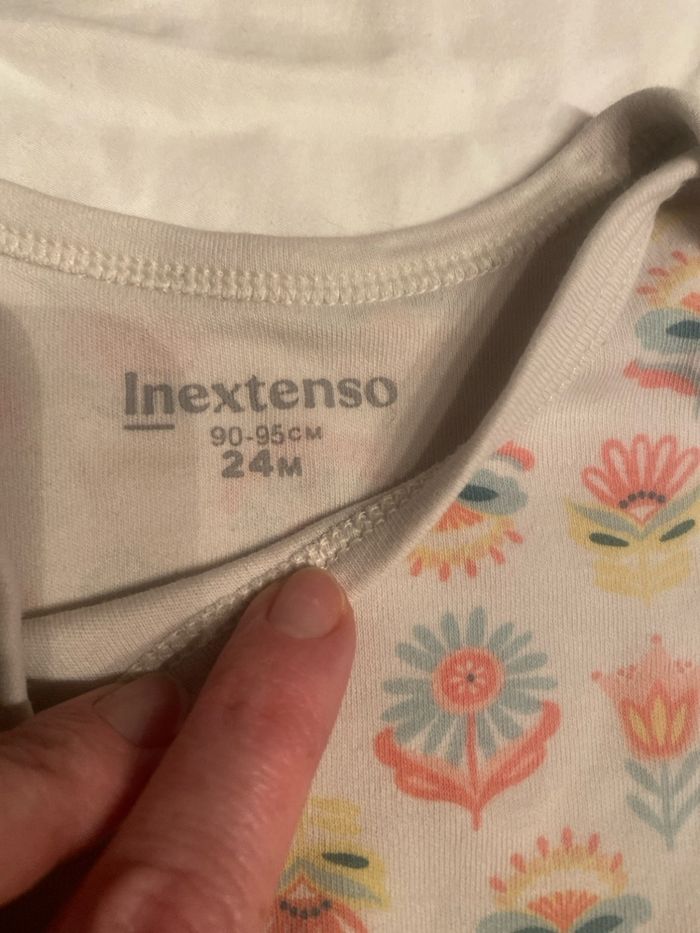 2 bodys manches courtes - photo numéro 2