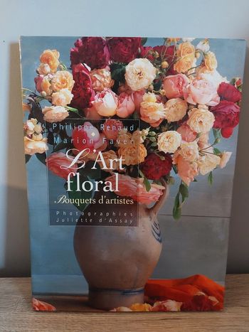 Livre l´art floral bouquets d'artiste