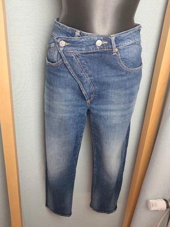 Le temps des cerises jean taille haute T 34/36 en tbe