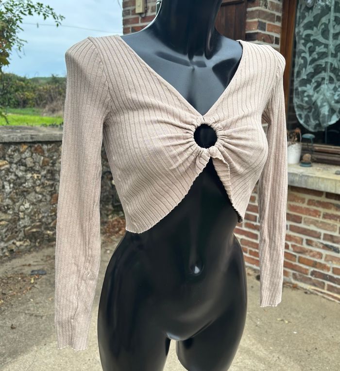 🤍 Top beige à manches longues avec anneau central – Vince Otto – Taille 40/42 (L/XL) - photo numéro 2