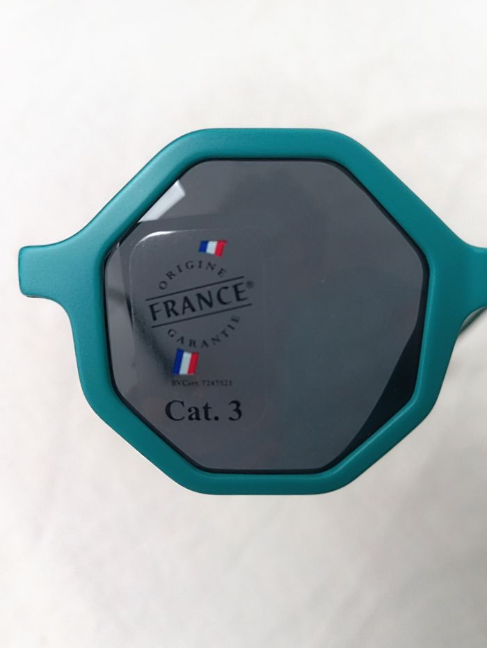 Lunettes de soleil enfants - photo numéro 6