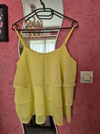 Haut à bretelles jaune Terranova