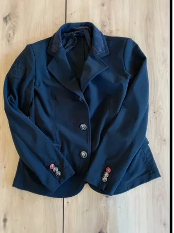 Veste de concours Cavalleria Toscana – Noir avec liseret rouge – Taille 10 ans