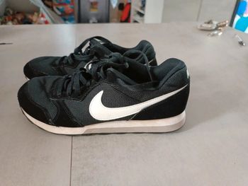 Chaussures Nike taille 39