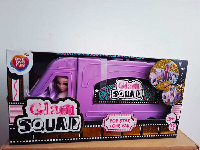 Véhicule, Voiture  Glam squad  pop star van tour avec poupée - photo numéro 6