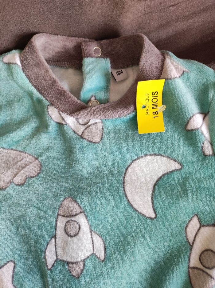 Pyjama 18 mois - photo numéro 2