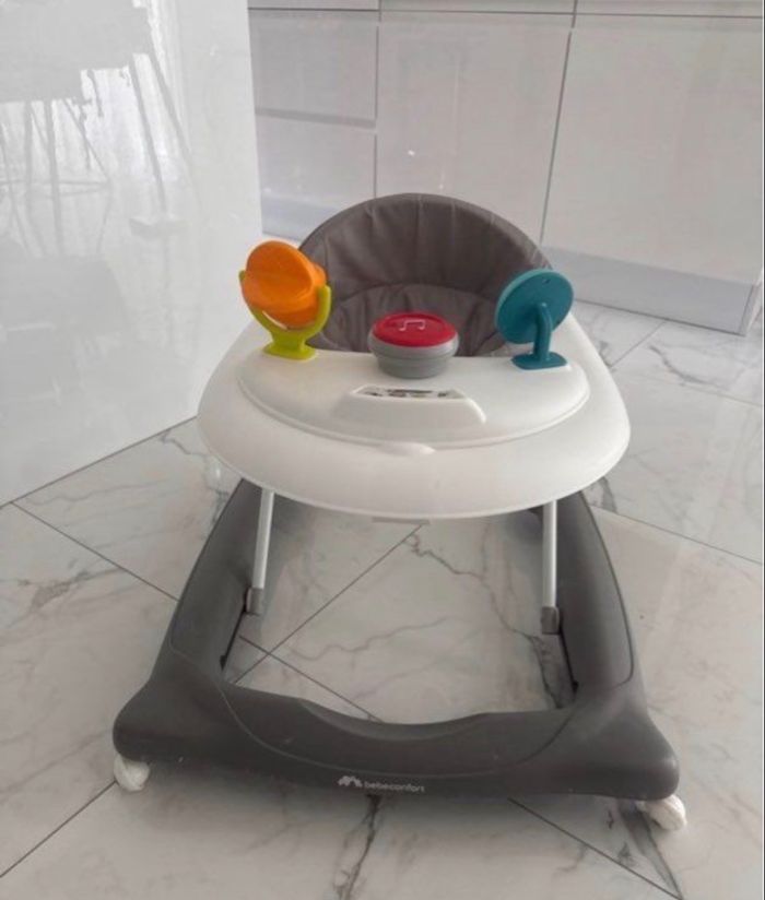 Poussette et trotteur bébé - photo numéro 2