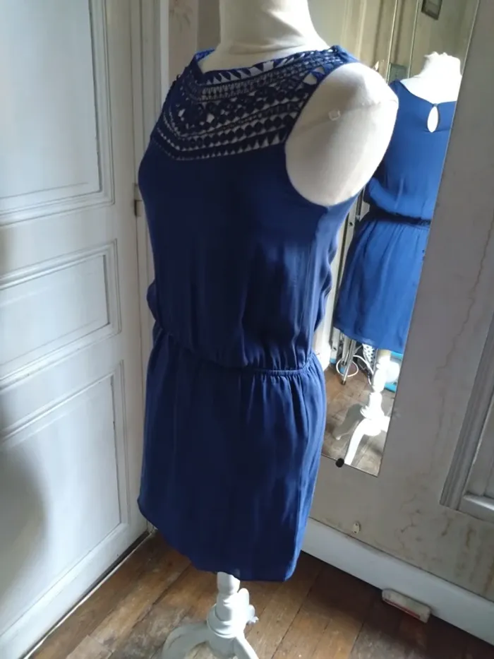 Robe d'été Ekyog T36 – bleue dentelle, soie 100%, chic - photo numéro 3