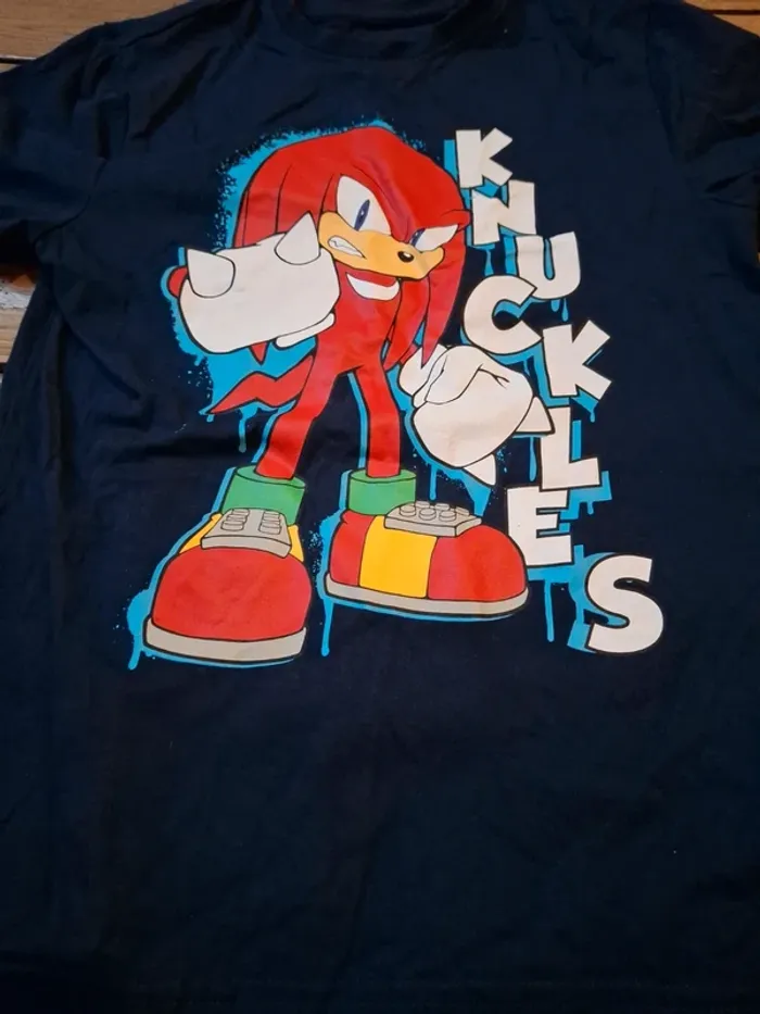Tshirt taille 7/8 ans - photo numéro 2