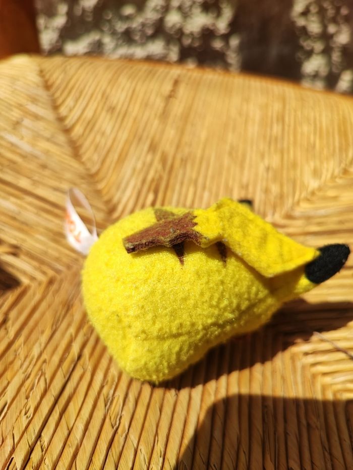 Peluche doudou vintage Pikachu pokémon A - photo numéro 8