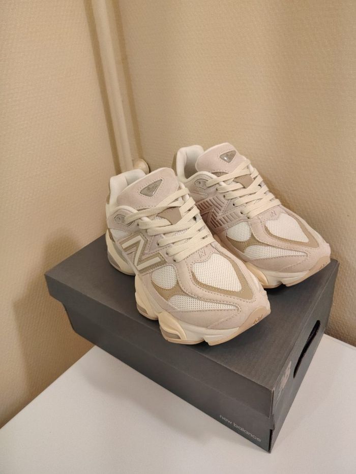 New Balance 9060 taille 39.5 - photo numéro 2