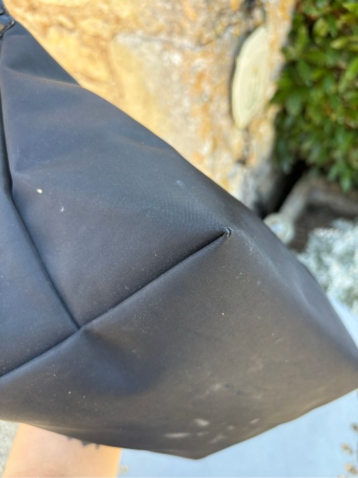 Longchamp Le Pliage M noir – porté main – cuir verni noir – authentique - photo numéro 10