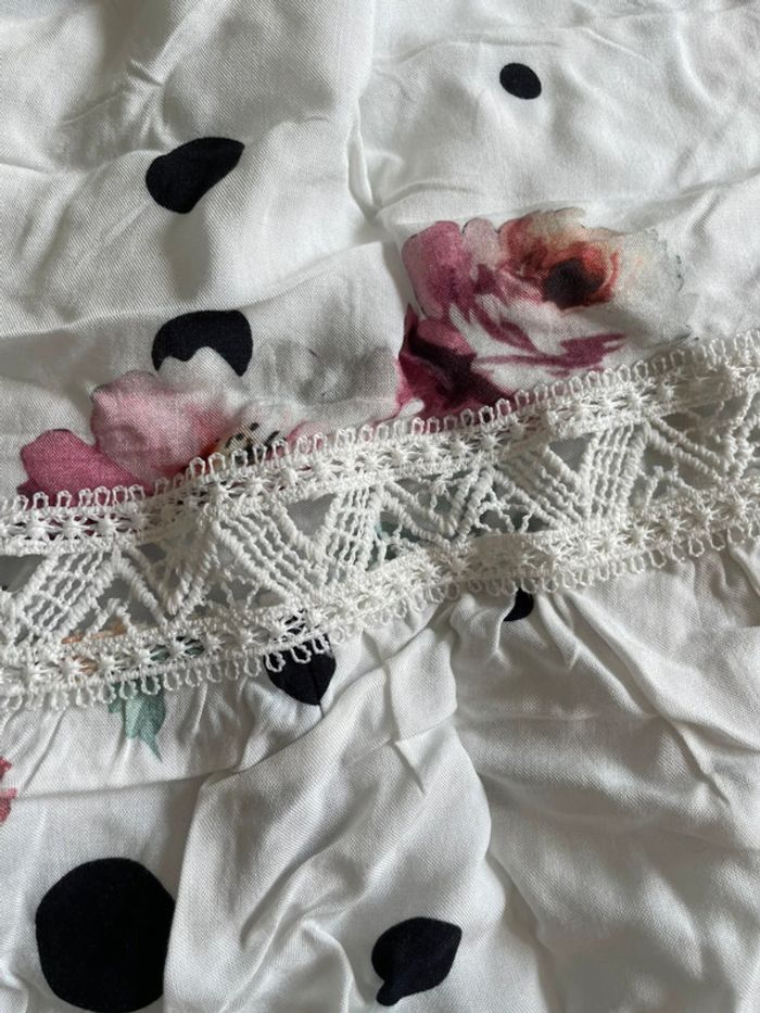 Blouse fleurs et dentelles 42 - photo numéro 3