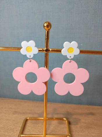 Boucles d'oreilles acrylique fleurs fun love