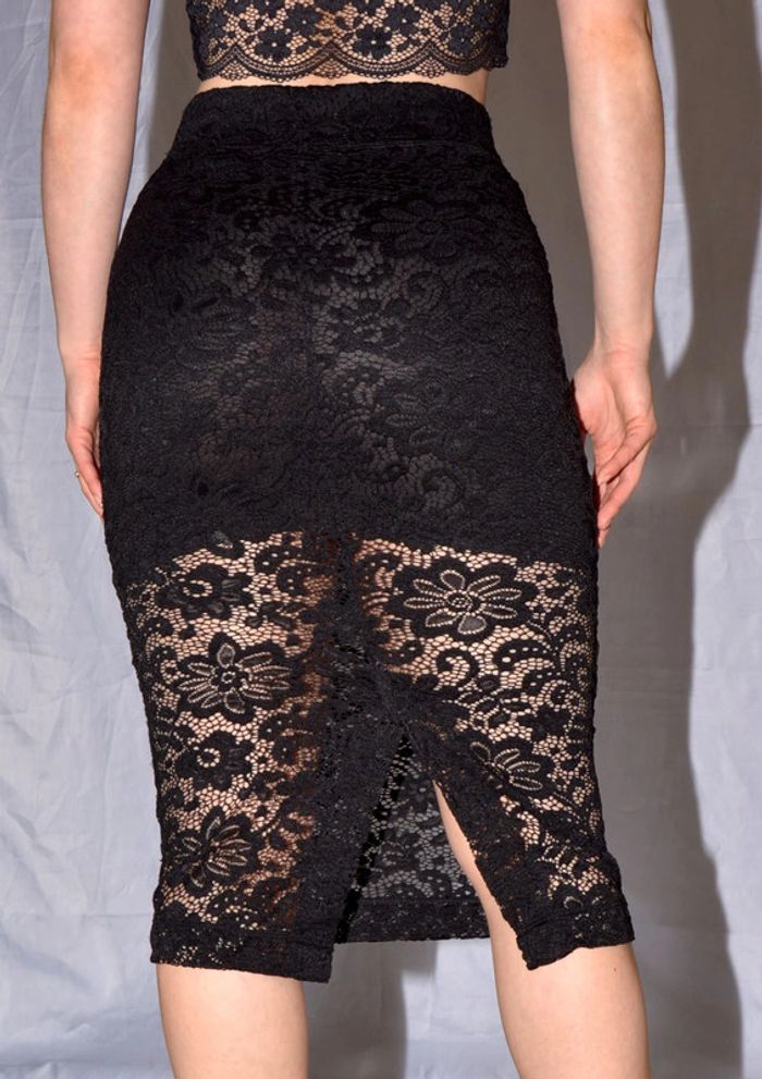 jupe taille haute mi-longue moulante noir uni dentelle mi doublée semi transparence taille XS - photo numéro 5