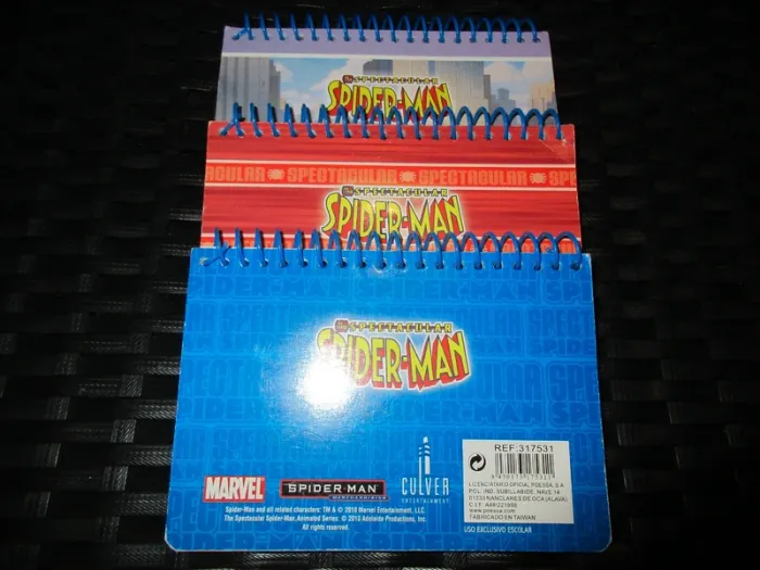 lot 23 objets spiderman:sac,trousse,3 calepins... - photo numéro 5