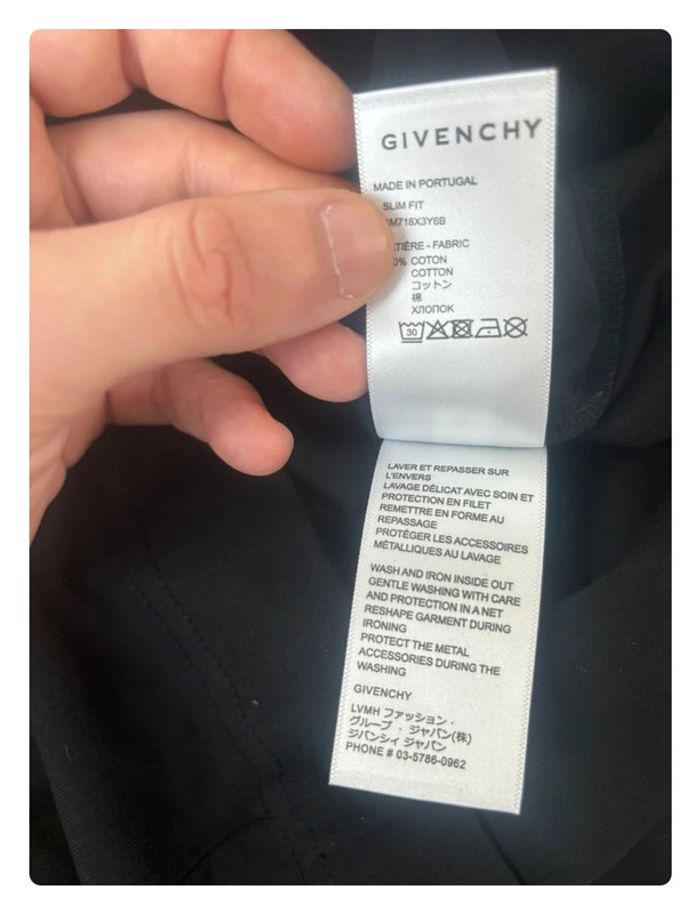T-shirt Givenchy taille M neuf prix boutique 780€ - photo numéro 8