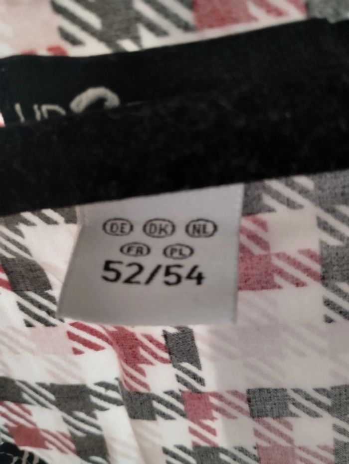Blouse taille 52/54 - photo numéro 3