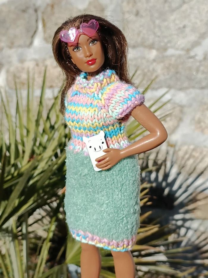 Robe multicolore pour poupée barbie