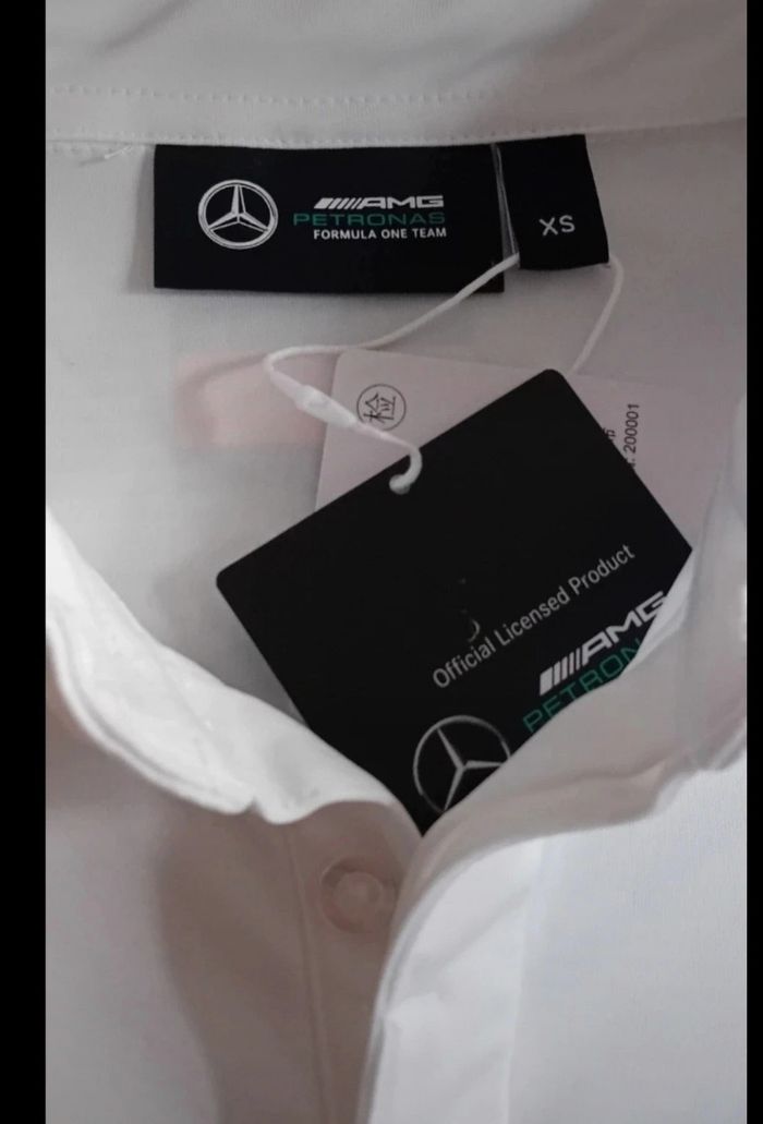 Polo Officiel Mercedes AMG petronas f1 Team Modèle 2023 ou 2024 - photo numéro 6