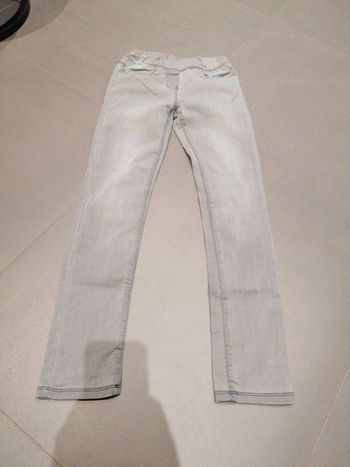 Jeans 10 ans tape à l'œil