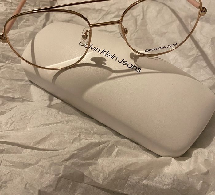Lunettes Calvin Klein