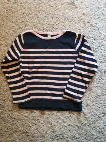 Pull léger marinière rose et bleu marine taille 3 ans.