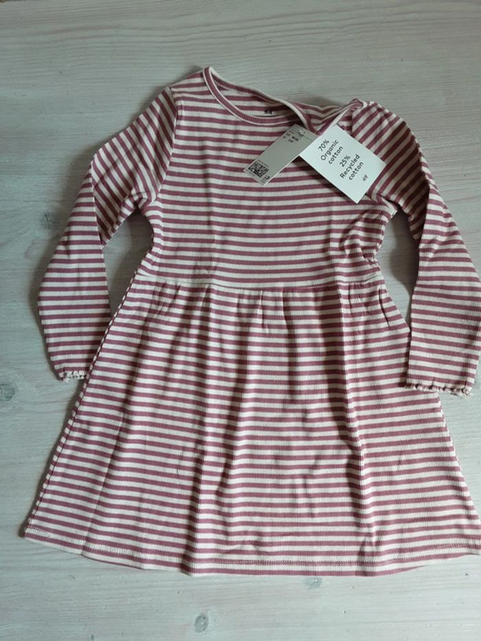 Robe coton organique côtelé rayé mi-saison neuf T. 98/104