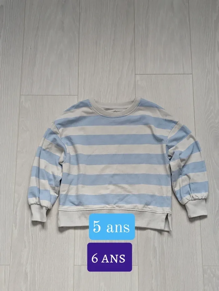 Pull rayé 5-6 ans