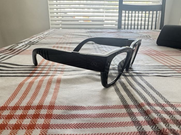 Présentoir Meta Ray-Ban - photo numéro 4