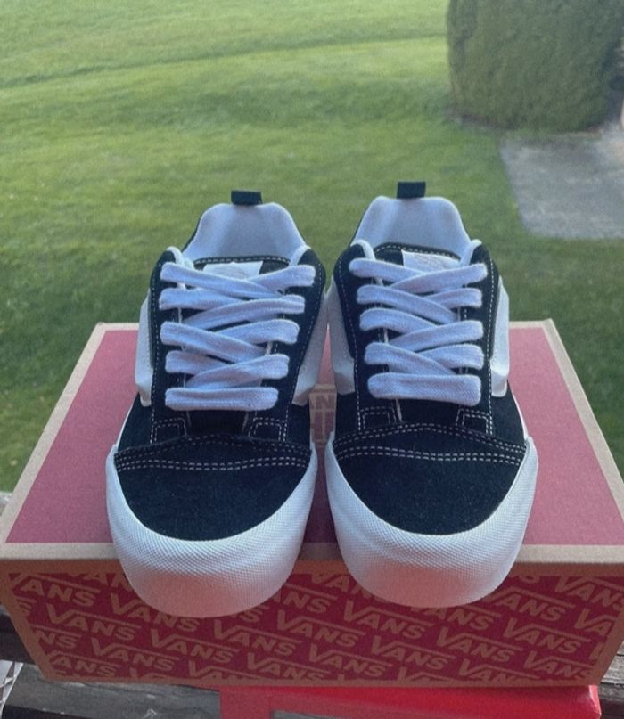 Vans Knu School noir & blanc – Taille 35  neuves - photo numéro 2