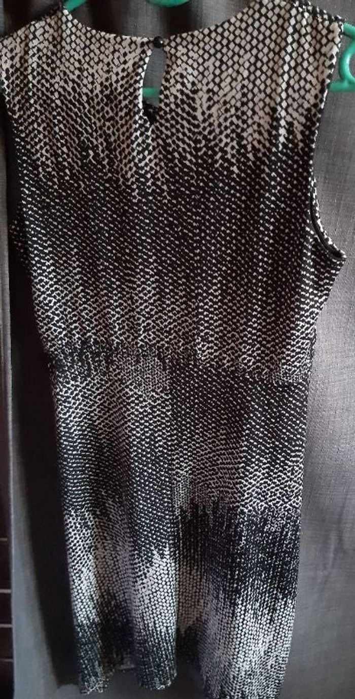 Robe effet serpent