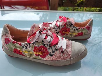 Superbe baskets en toile Desigual, lacets ruban satin, pointure 38